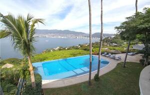 Elevated Elegance Over Acapulco Bay - Acapulco, Mexico