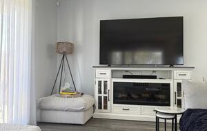 Refined Beachside Retreat with Spacious Living Near Phillip Island - Corinella, Australia