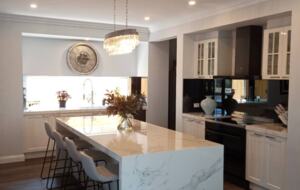 Refined Beachside Retreat with Spacious Living Near Phillip Island - Corinella, Australia