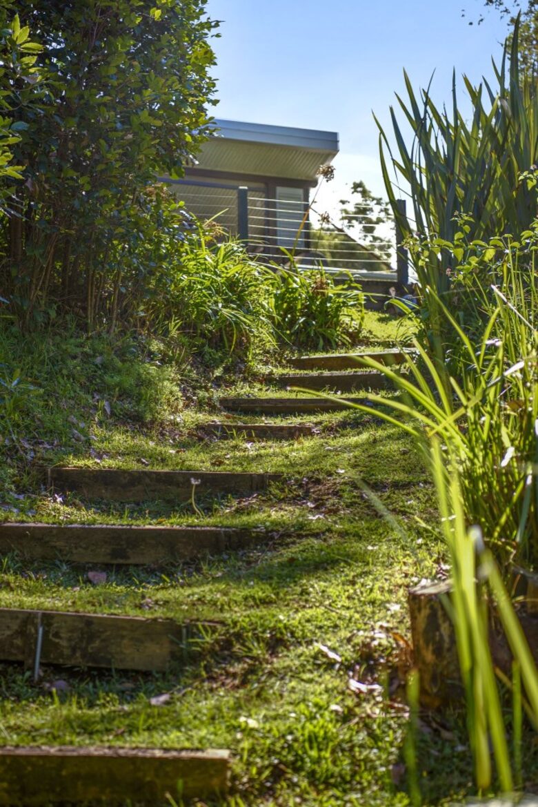 Kirby's Beach Hideaway | Elegant Style Meets Seaside Serenity - Berrara, Australia