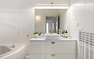 Kirby's Beach Hideaway | Elegant Style Meets Seaside Serenity - Berrara, Australia