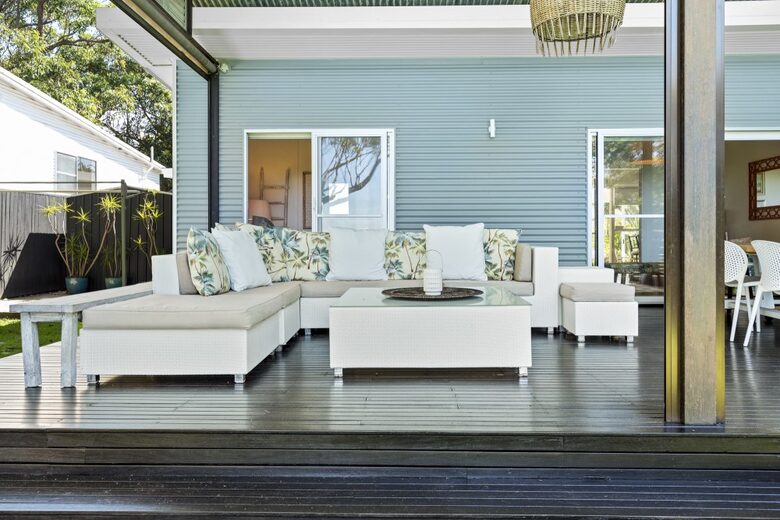 Kirby's Beach Hideaway | Elegant Style Meets Seaside Serenity - Berrara, Australia