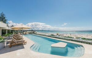 Elegant Sky-High Coastal Retreat Overlooking Kirra Beach - Gold Coast, Australia