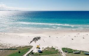 Elegant Sky-High Coastal Retreat Overlooking Kirra Beach - Gold Coast, Australia