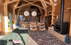 A Bohemian Barn Retreat in Coastal Kapiti - Te Horo, New Zealand