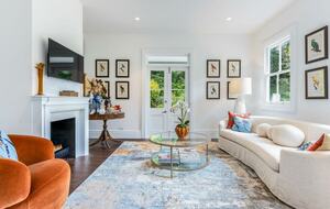 Elegant Mountain Escape in Leura's Leafy Heart - Leura, Australia