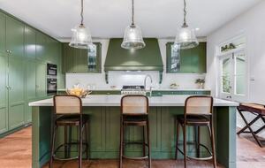 Elegant Mountain Escape in Leura's Leafy Heart - Leura, Australia