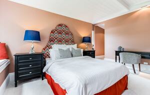 Elegant Mountain Escape in Leura's Leafy Heart - Leura, Australia