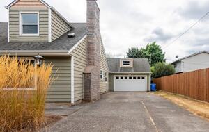 Cozy Comfort Near Downtown Portland - Portland, Oregon