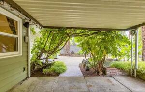 Cozy Comfort Near Downtown Portland - Portland, Oregon