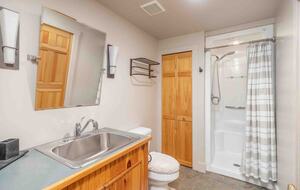 Tranquil Forest Retreat with Private Pond Access - New Portland, Maine