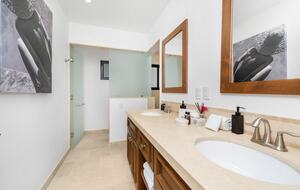 Elegant Oceanview Cabo Beach Villa with Rooftop Terrace & Club Access - Cabo San Lucas, Baja California Sur, Mexico