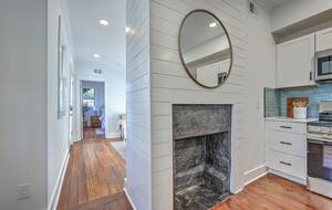 Historic 1880s Downtown Charleston Cottage! - Charleston, South Carolina