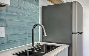 Historic 1880s Downtown Charleston Cottage! - Charleston, South Carolina