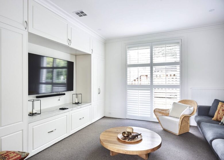 Stylish Sanctuary with Pool, Cinema & Designer Interiors - Mount Martha, Australia