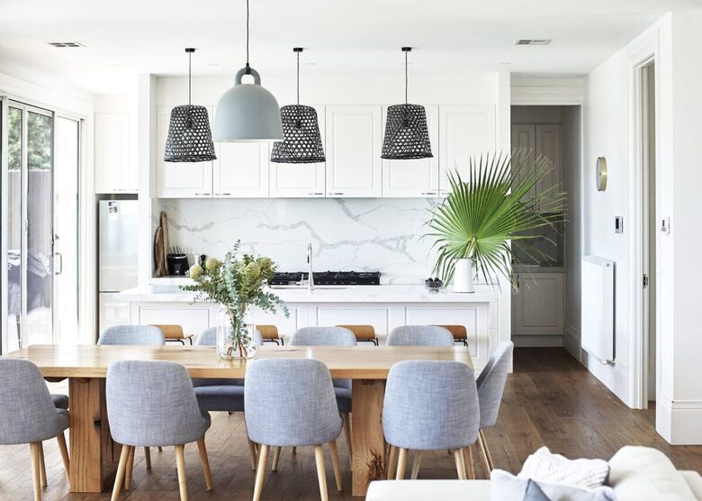 Stylish Sanctuary with Pool, Cinema & Designer Interiors - Mount Martha, Australia