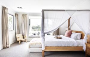 Stylish Sanctuary with Pool, Cinema & Designer Interiors - Mount Martha, Australia