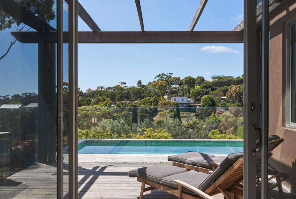 Stylish Sanctuary with Pool, Cinema & Designer Interiors - Mount Martha, Australia