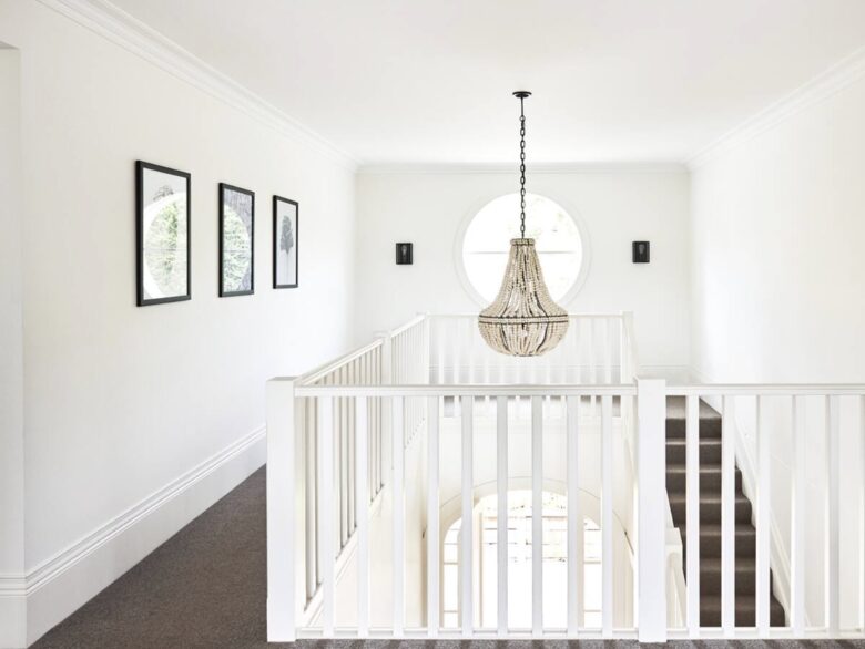 Stylish Sanctuary with Pool, Cinema & Designer Interiors - Mount Martha, Australia