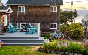 Coastal Cottage Retreat in the Heart of Cannon Beach - Cannon Beach, Oregon