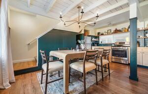 Coastal Cottage Retreat in the Heart of Cannon Beach - Cannon Beach, Oregon