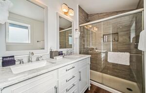 Coastal Cottage Retreat in the Heart of Cannon Beach - Cannon Beach, Oregon