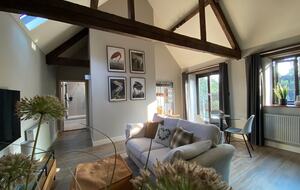 Charming Converted Barn Retreat in the Cotswolds - Wotton-Under-Edge, United Kingdom