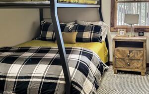 Well-Appointed Townhome Overlooking Dillon Reservoir - Silverthorne, Colorado