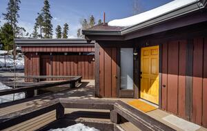 Well-Appointed Townhome Overlooking Dillon Reservoir - Silverthorne, Colorado