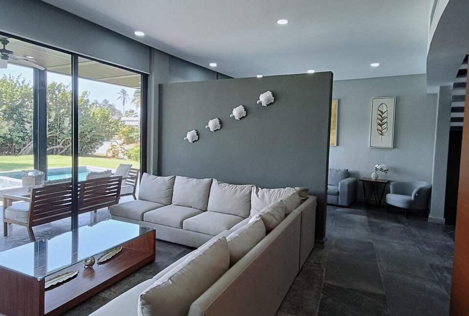 AVYRA - Acapulco de Juarez, Mexico