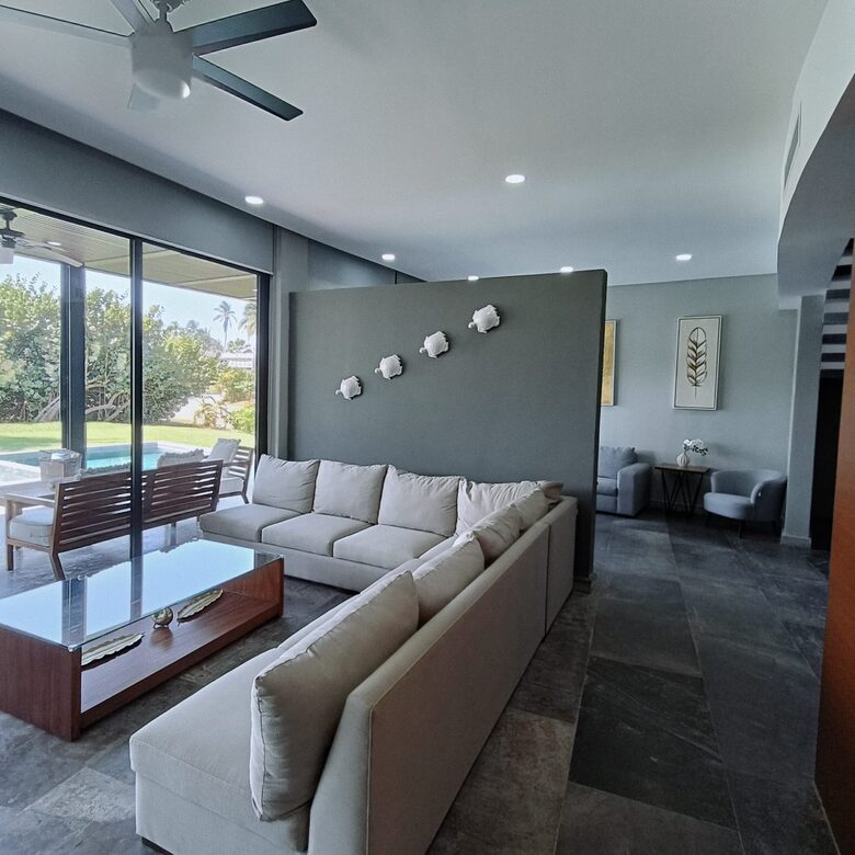 AVYRA - Acapulco de Juarez, Mexico