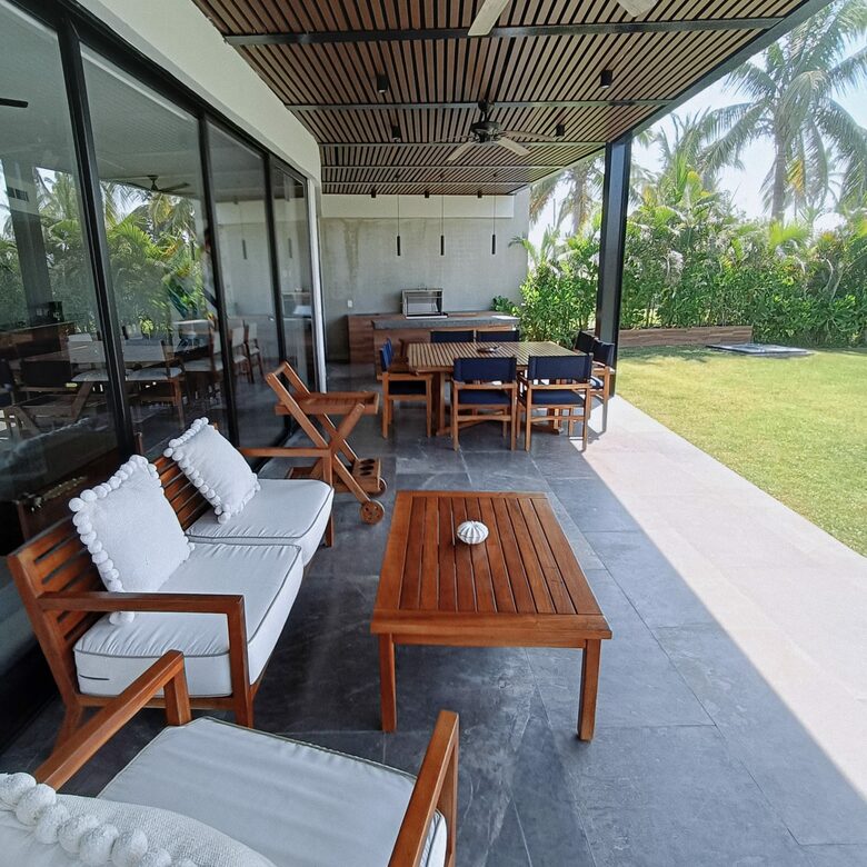 AVYRA - Acapulco de Juarez, Mexico