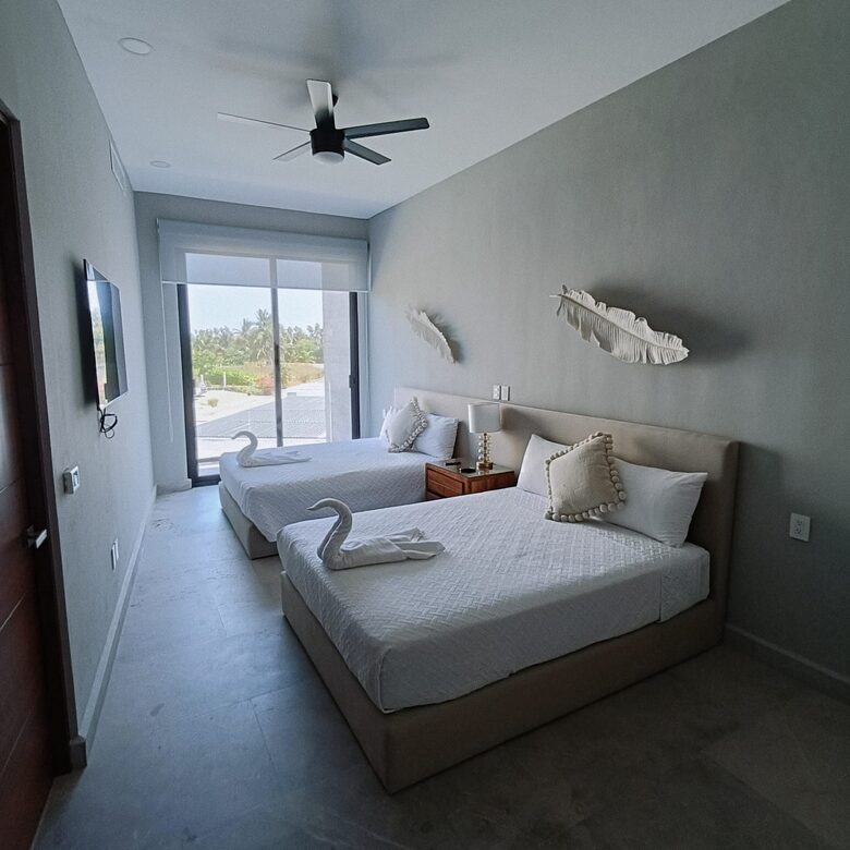 AVYRA - Acapulco de Juarez, Mexico