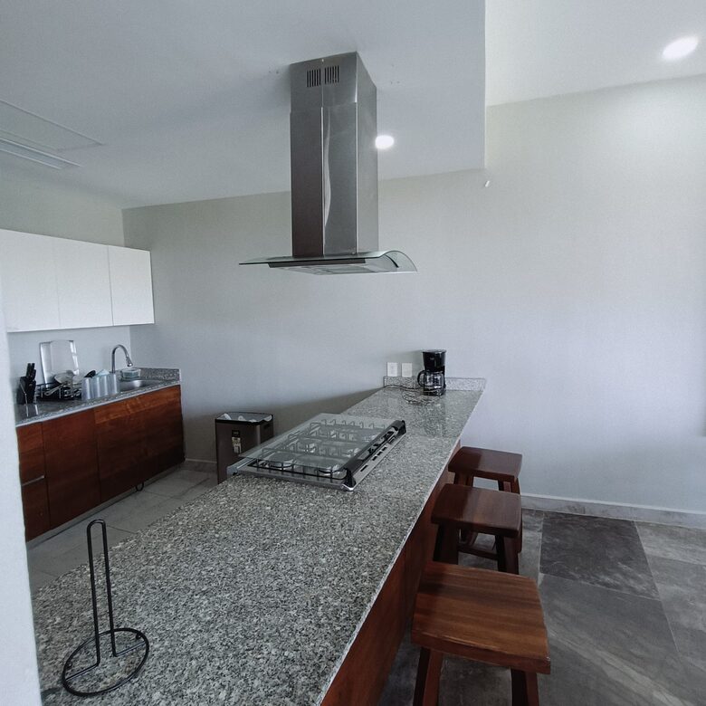 AVYRA - Acapulco de Juarez, Mexico