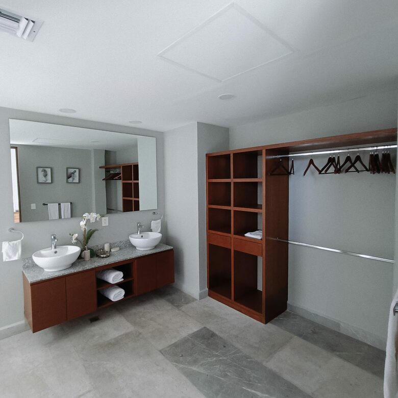 AVYRA - Acapulco de Juarez, Mexico