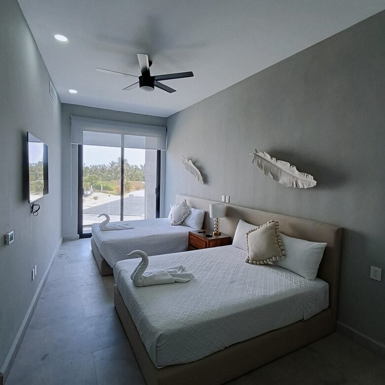 AVYRA - Acapulco de Juarez, Mexico