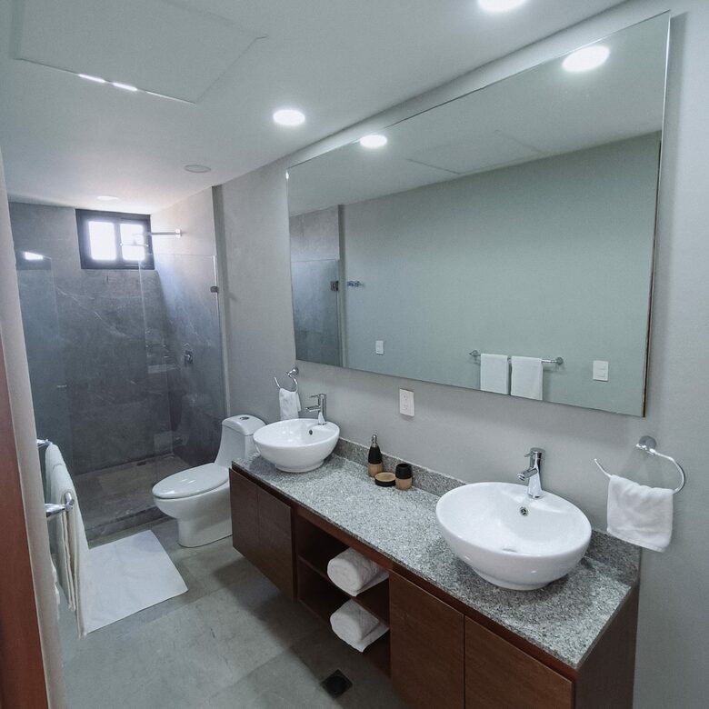 AVYRA - Acapulco de Juarez, Mexico