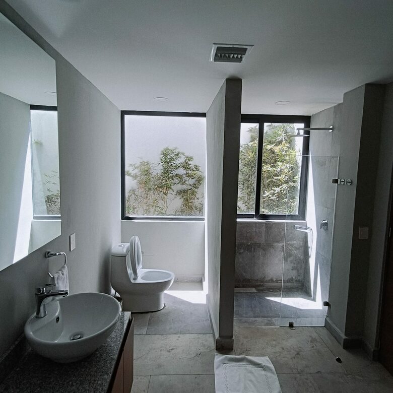 AVYRA - Acapulco de Juarez, Mexico