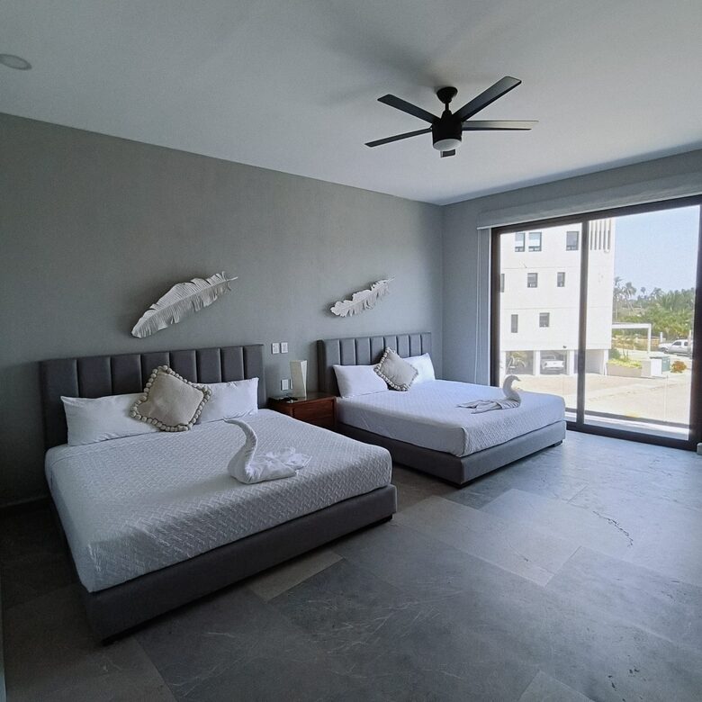 AVYRA - Acapulco de Juarez, Mexico