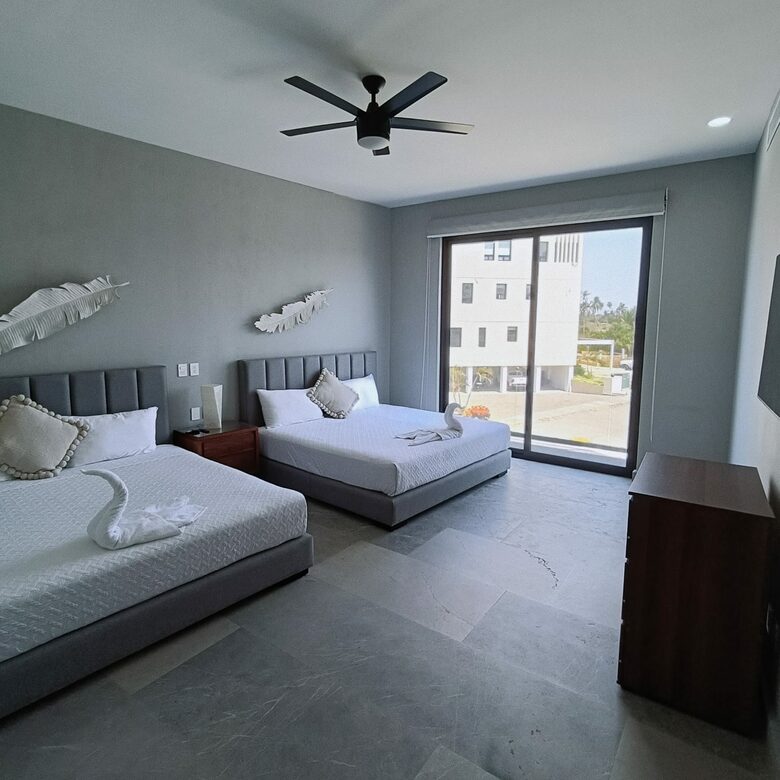 AVYRA - Acapulco de Juarez, Mexico