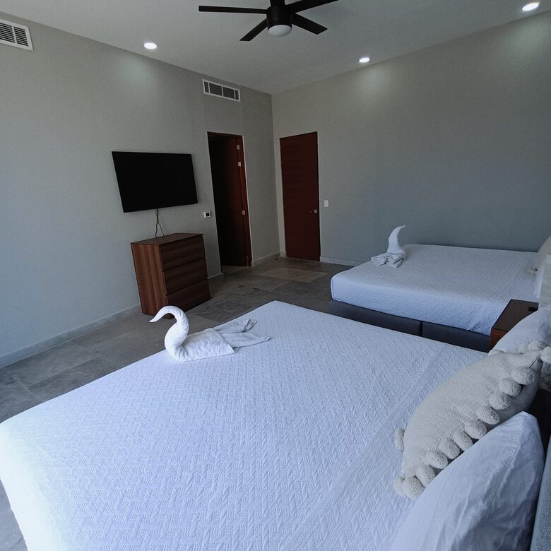 AVYRA - Acapulco de Juarez, Mexico