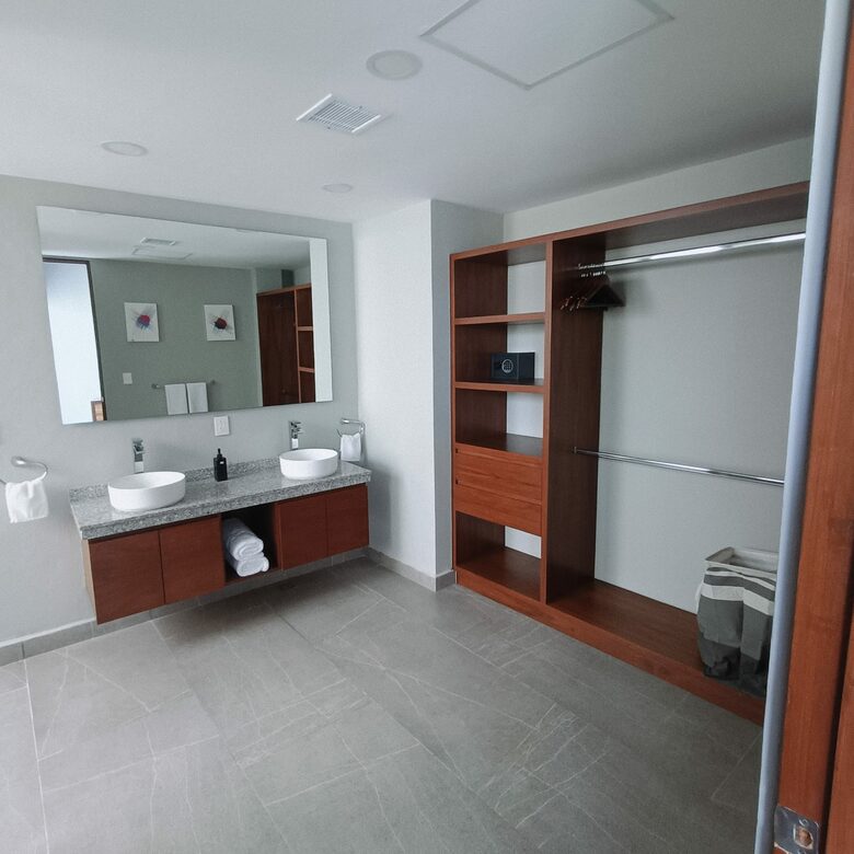 ALYA - Acapulco de Juarez, Mexico