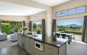 Elevated Living Above the Shores of Lake Taupō - Taupō, New Zealand