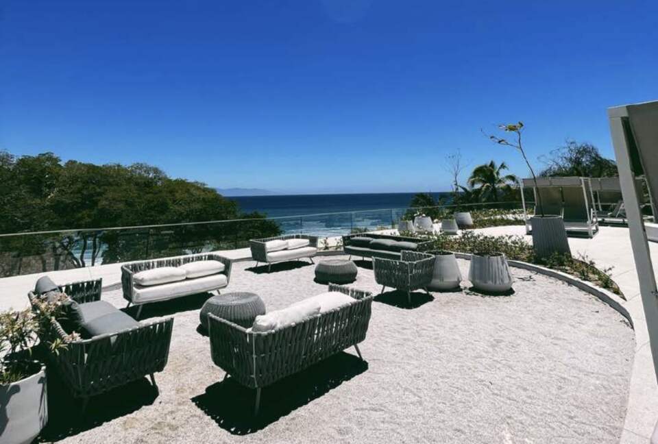 Bolongo 215-Modern Coastal Retreat in a Private Beachfront Community - Puerto Vallarta, Mexico