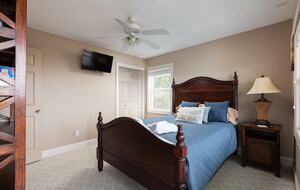 Charming Beach Retreat Near the Heart of the Outer Banks - Kill Devil Hills, North Carolina