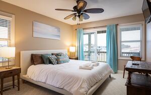Charming Beach Retreat Near the Heart of the Outer Banks - Kill Devil Hills, North Carolina