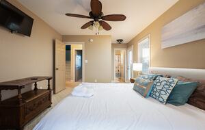 Charming Beach Retreat Near the Heart of the Outer Banks - Kill Devil Hills, North Carolina