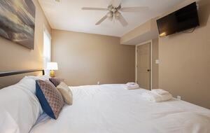 Charming Beach Retreat Near the Heart of the Outer Banks - Kill Devil Hills, North Carolina