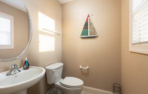 Charming Beach Retreat Near the Heart of the Outer Banks - Kill Devil Hills, North Carolina