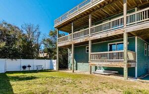 Charming Beach Retreat Near the Heart of the Outer Banks - Kill Devil Hills, North Carolina